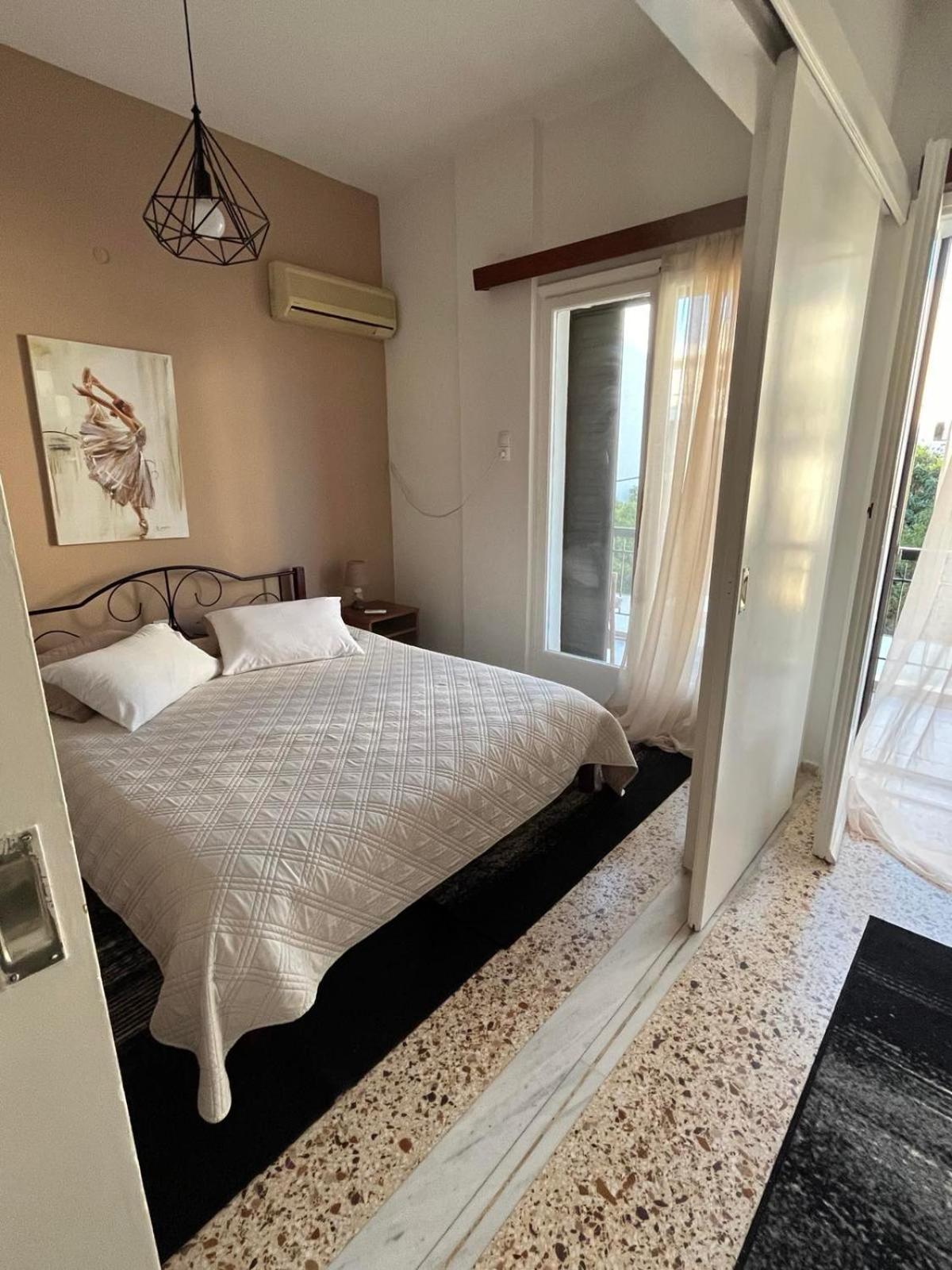 Sea View Apartments Near Athens Airport アルテミダ エクステリア 写真