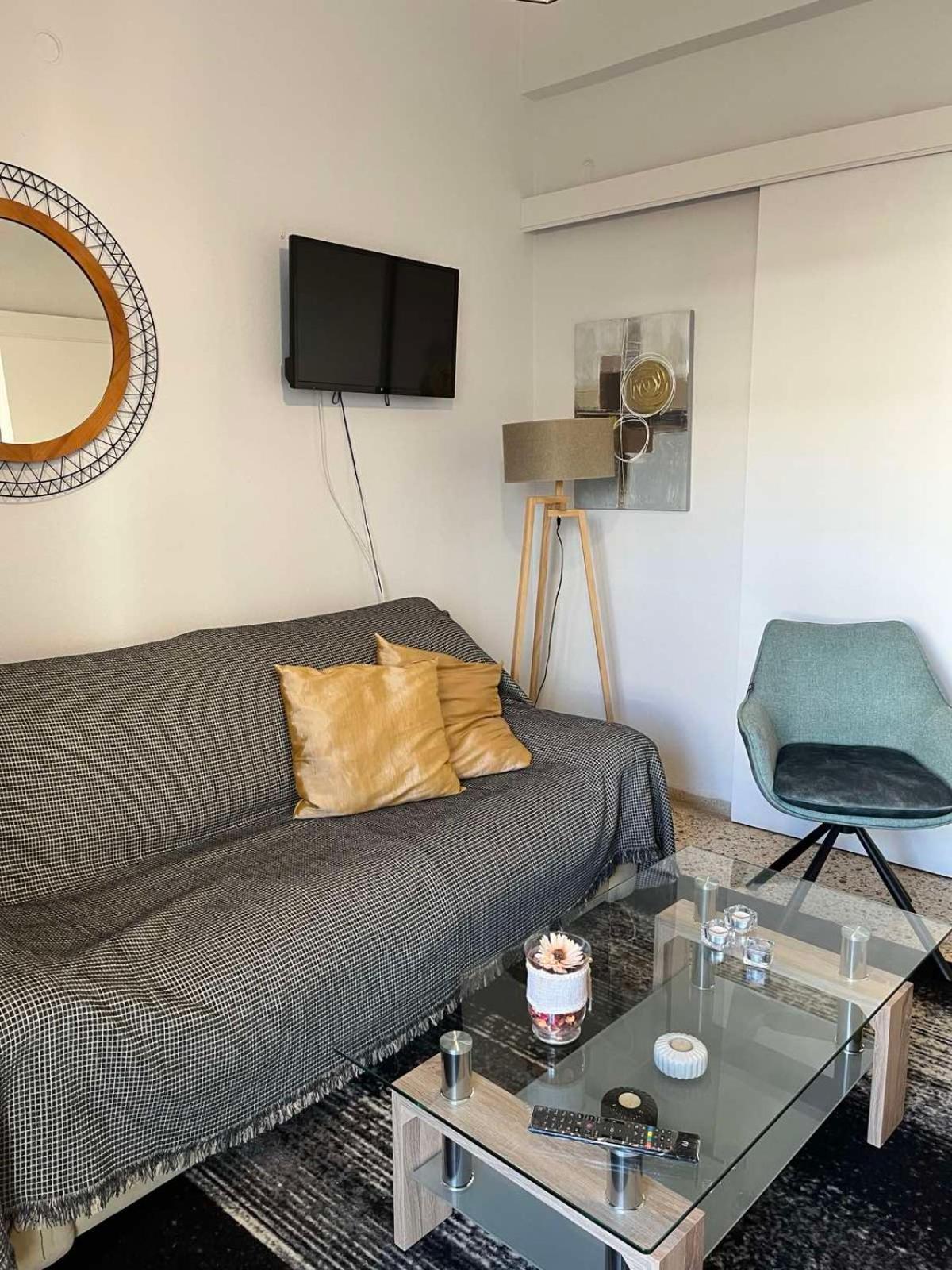 Sea View Apartments Near Athens Airport アルテミダ エクステリア 写真