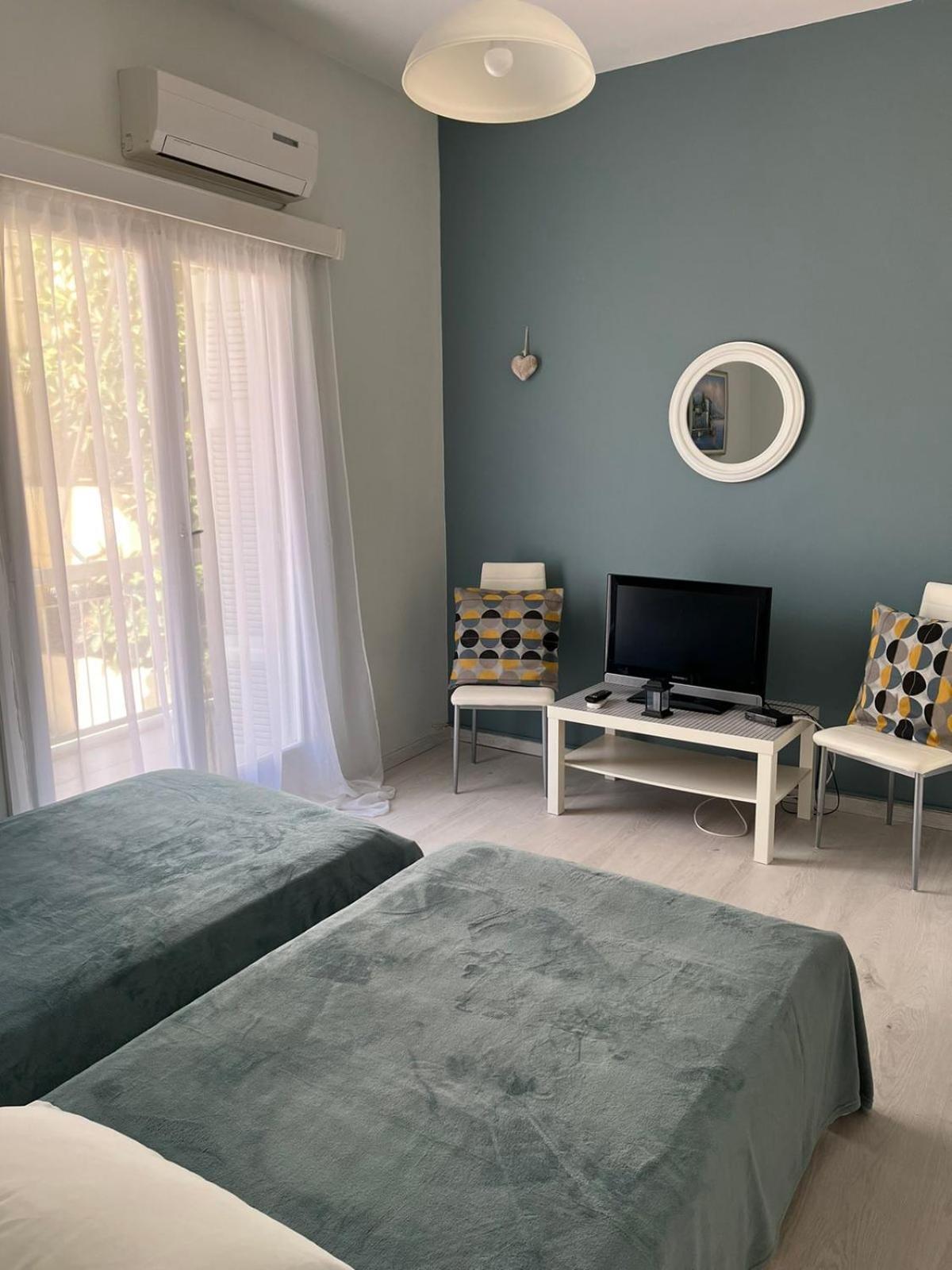 Sea View Apartments Near Athens Airport アルテミダ エクステリア 写真