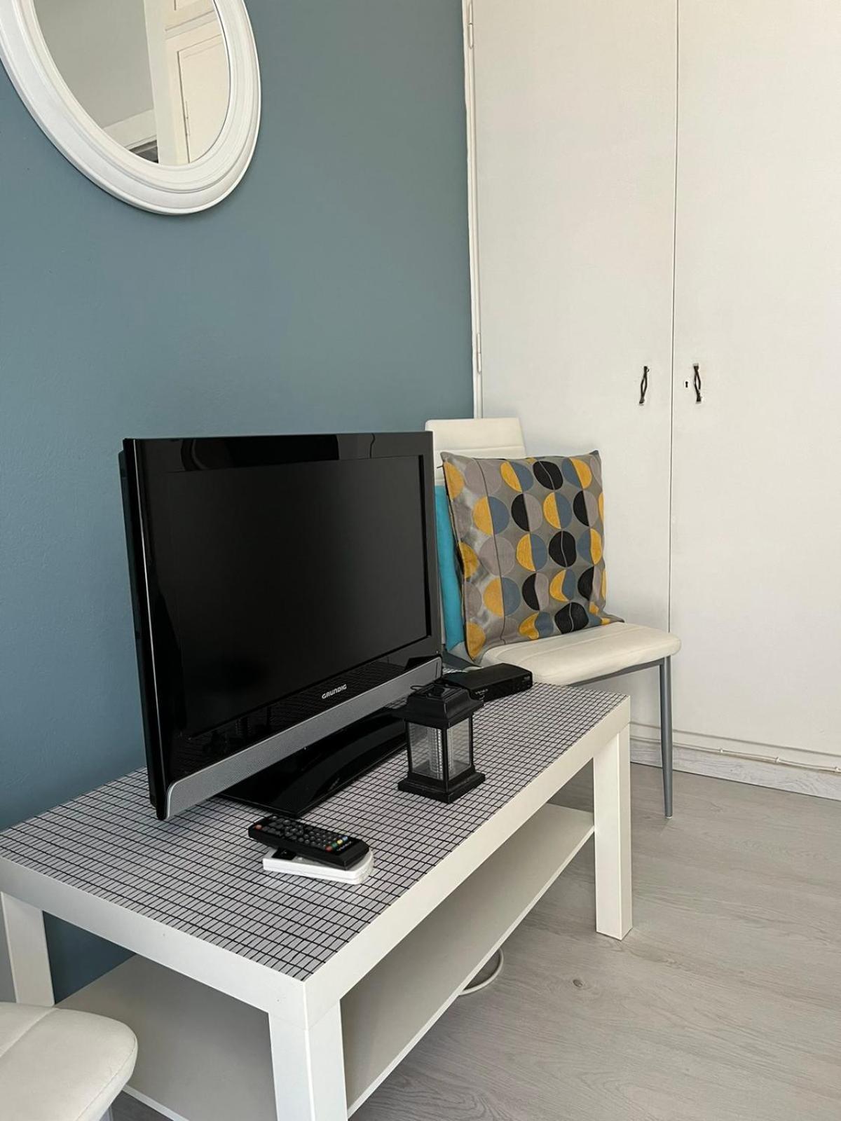 Sea View Apartments Near Athens Airport アルテミダ エクステリア 写真